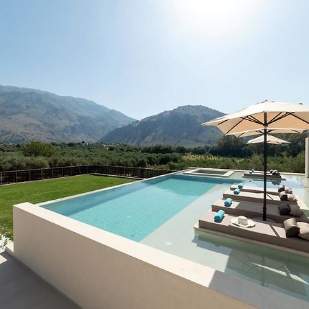 Villa El By Posarellivillas Mourion  ภายนอก รูปภาพ